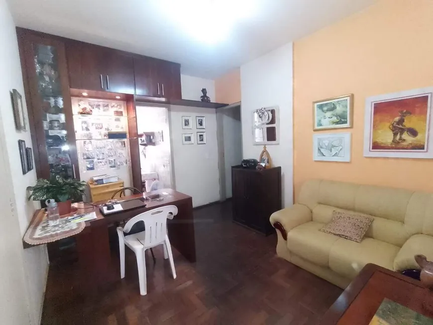 Foto 1 de Apartamento com 3 Quartos à venda, 80m² em Sagrada Família, Belo Horizonte