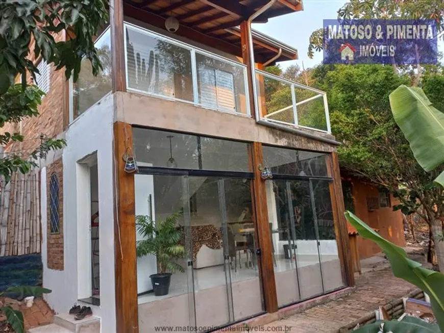 Foto 1 de Casa de Condomínio com 2 Quartos à venda, 270m² em Parque Valinhos, Valinhos