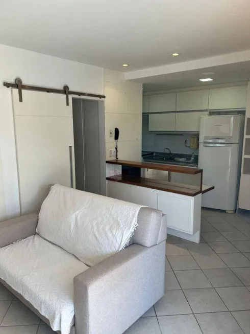 Foto 1 de Apartamento com 1 Quarto para alugar, 70m² em Santa Lúcia, Vitória