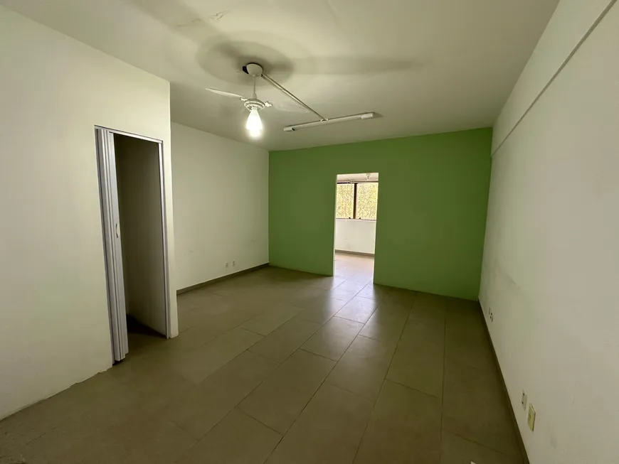 Foto 1 de Sala Comercial à venda, 34m² em Paisagem Renoir, Cotia