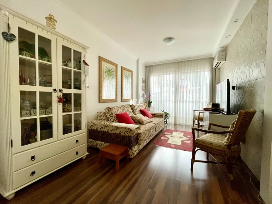 Foto 1 de Apartamento com 3 Quartos à venda, 101m² em Coqueiros, Florianópolis