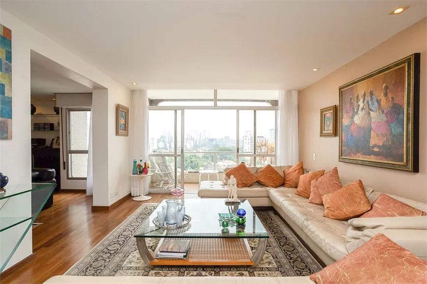Foto 1 de Apartamento com 3 Quartos à venda, 182m² em Cidade Monções, São Paulo