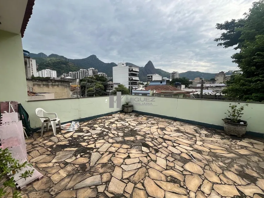 Foto 1 de Casa com 4 Quartos à venda, 256m² em Grajaú, Rio de Janeiro