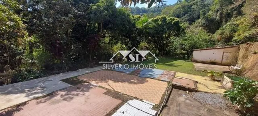 Foto 1 de Lote/Terreno à venda, 1576m² em Araras, Petrópolis