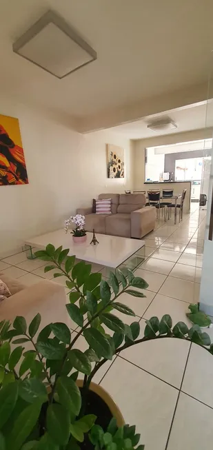 Foto 1 de Casa com 2 Quartos à venda, 128m² em Jardim Roriz, Brasília