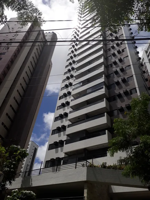 Foto 1 de Apartamento com 2 Quartos à venda, 110m² em Casa Amarela, Recife