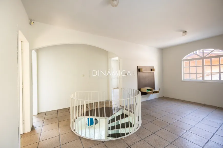 Foto 1 de Casa com 3 Quartos à venda, 202m² em Água Verde, Blumenau