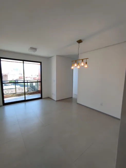 Foto 1 de Apartamento com 2 Quartos para alugar, 56m² em Poço, Maceió