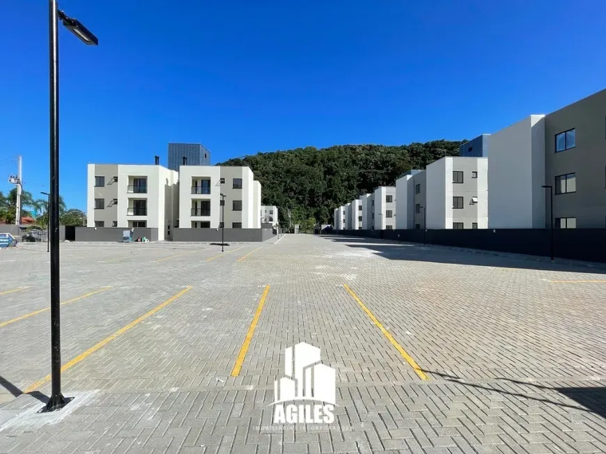 Foto 1 de Apartamento com 2 Quartos à venda, 48m² em Caioba, Matinhos