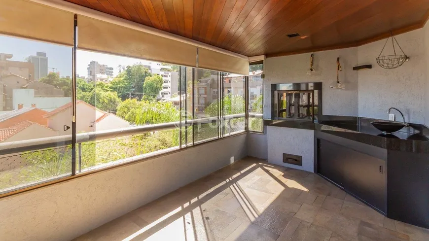 Foto 1 de Apartamento com 3 Quartos à venda, 134m² em Mont' Serrat, Porto Alegre