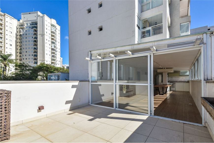 Apartamento na Rua Pascal, Campo Belo em São Paulo, por R$ 890.000