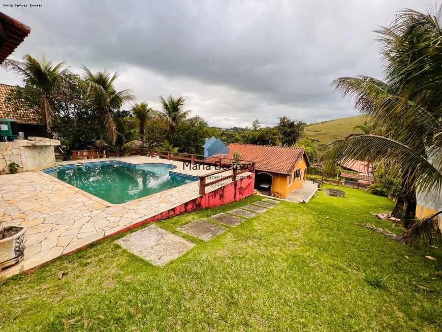 Foto 1 de Casa de Condomínio com 3 Quartos à venda, 200m² em Centro, Igaratá