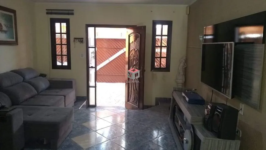 Foto 1 de Casa com 3 Quartos à venda, 190m² em Vila Linda, Santo André