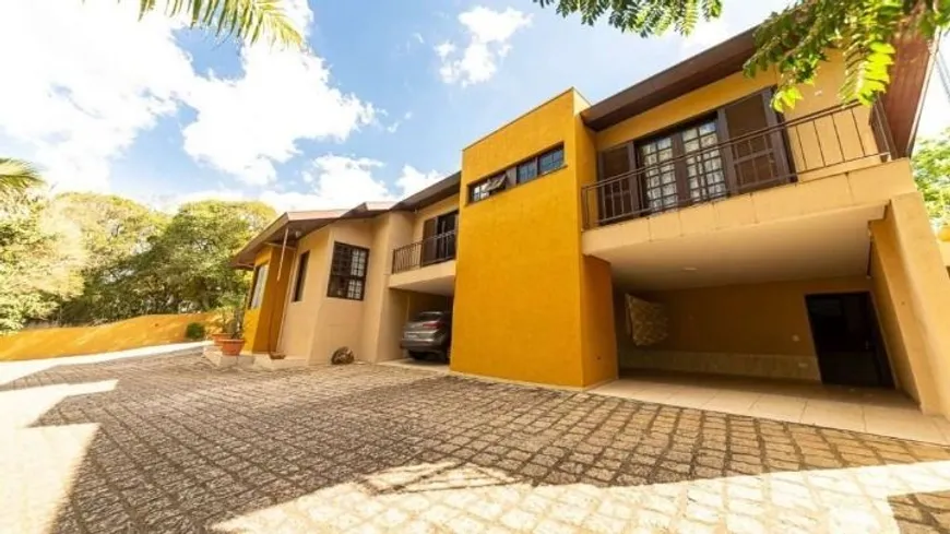 Foto 1 de Casa com 4 Quartos para alugar, 565m² em Campo Comprido, Curitiba