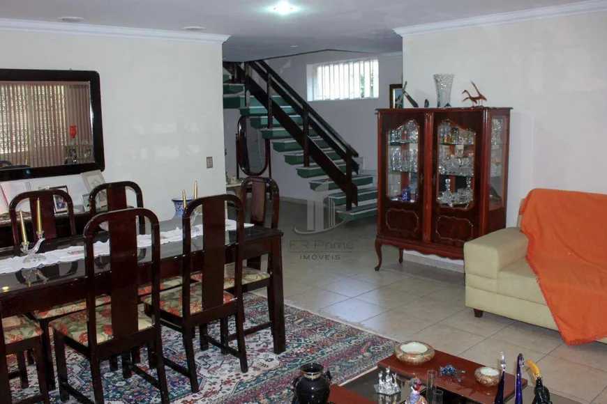 Foto 1 de Casa com 7 Quartos à venda, 480m² em Centro, Barra do Piraí