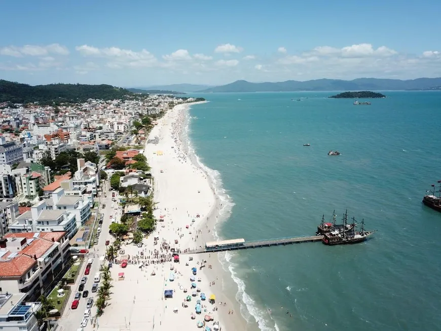 Foto 1 de Lote/Terreno à venda, 450m² em Vargem Grande, Florianópolis