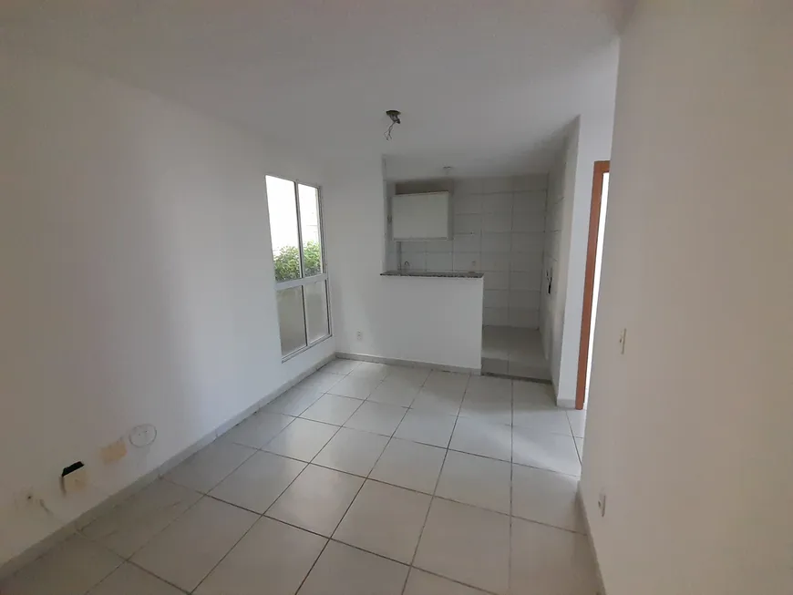 Foto 1 de Apartamento com 2 Quartos à venda, 46m² em Abrantes, Camaçari