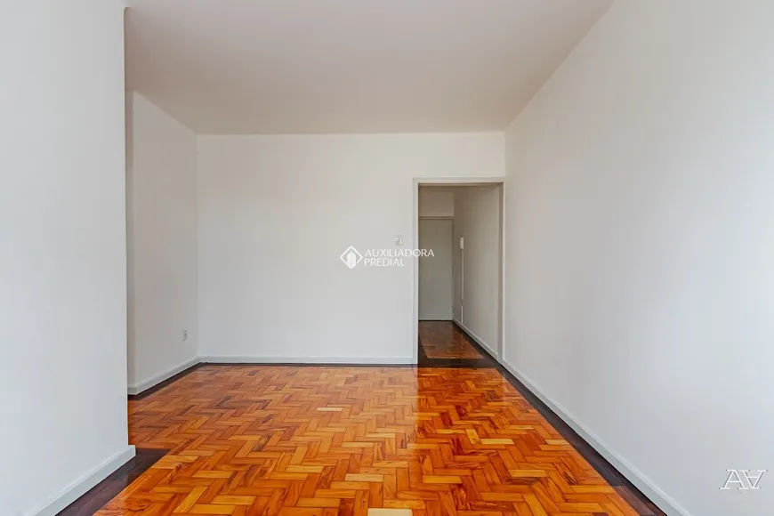 Foto 1 de Apartamento com 2 Quartos à venda, 57m² em São João, Porto Alegre