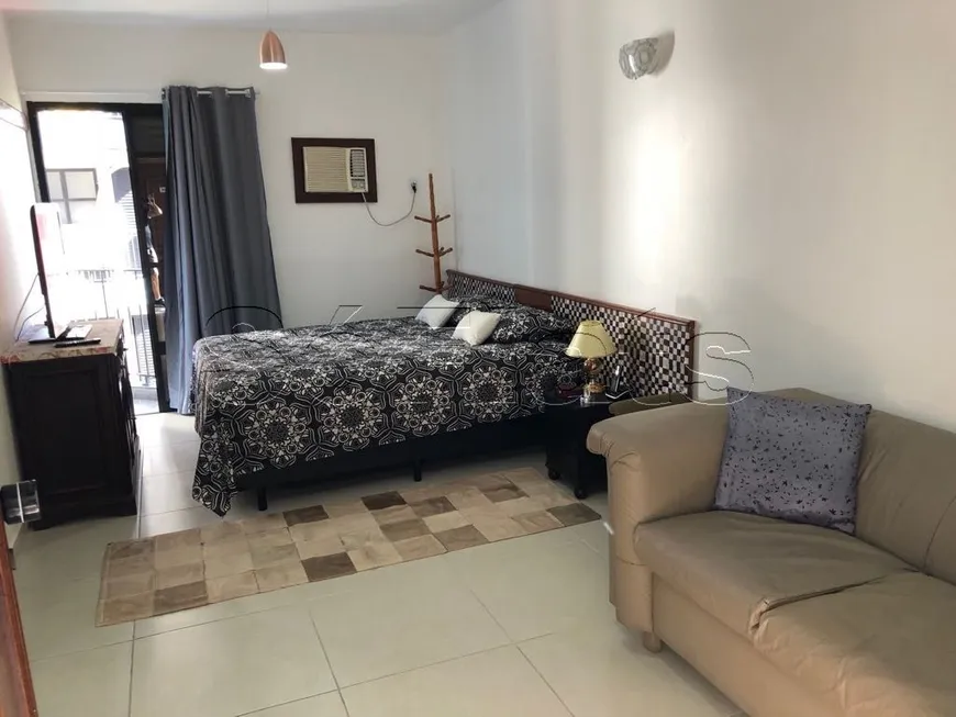 Foto 1 de Flat com 1 Quarto à venda, 36m² em Centro, São Vicente