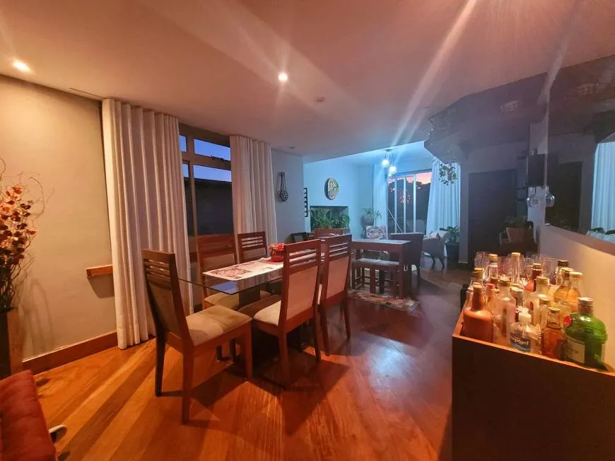 Foto 1 de Apartamento com 4 Quartos à venda, 180m² em Cruzeiro, Belo Horizonte