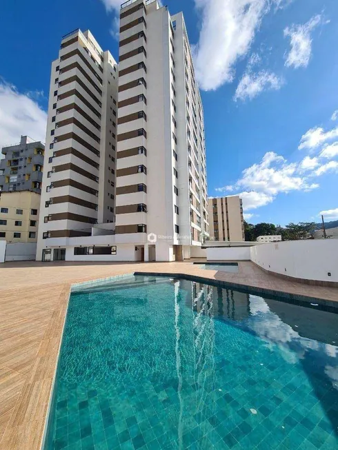 Foto 1 de Apartamento com 4 Quartos à venda, 170m² em Granbery, Juiz de Fora