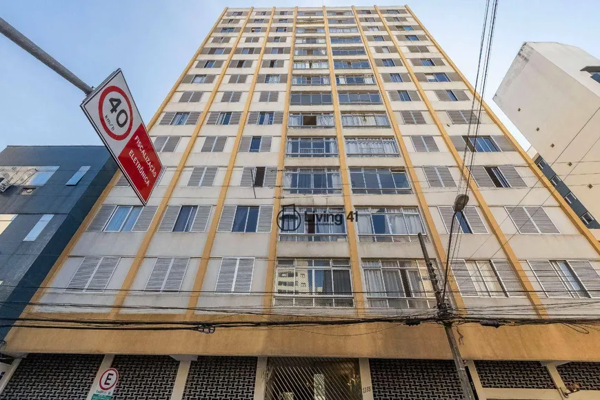 Foto 1 de Apartamento com 3 Quartos à venda, 79m² em Centro, Curitiba