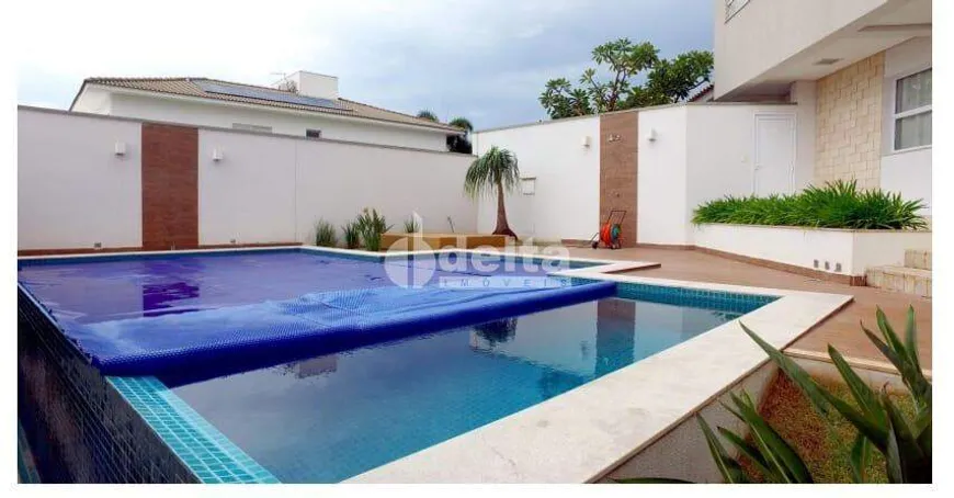 Foto 1 de Casa de Condomínio com 4 Quartos à venda, 555m² em Gávea, Uberlândia