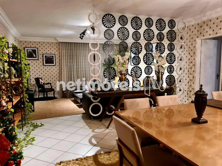 Foto 1 de Apartamento com 4 Quartos à venda, 227m² em Santa Lúcia, Vitória