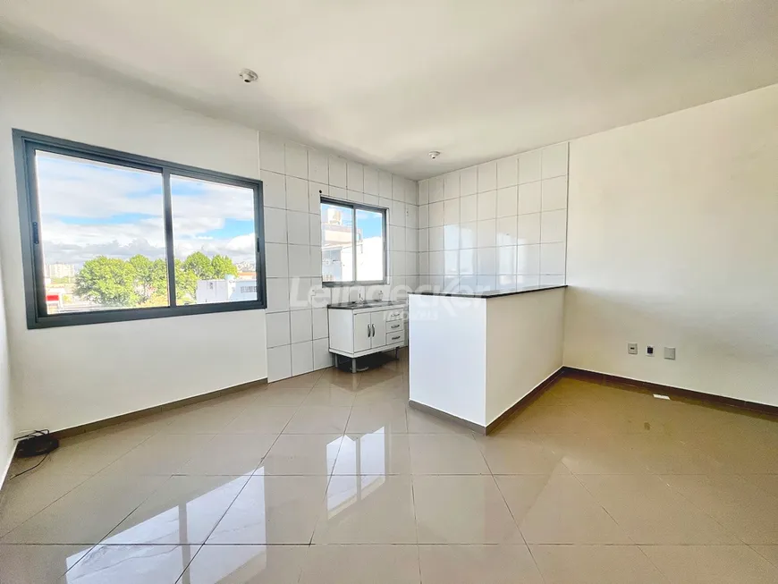 Foto 1 de Apartamento com 1 Quarto para alugar, 50m² em São Geraldo, Porto Alegre