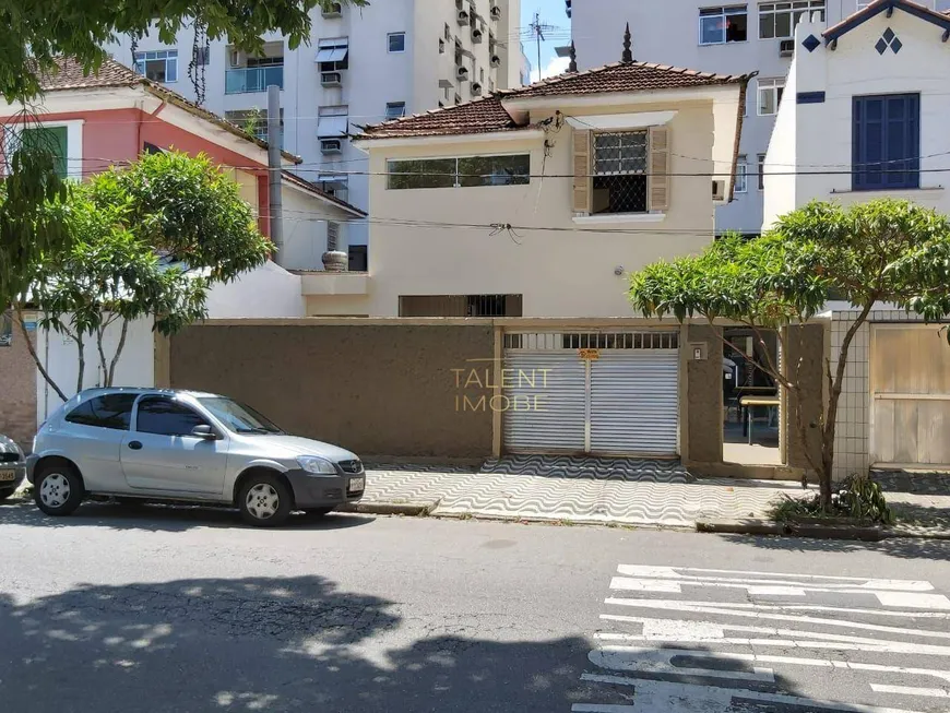 Foto 1 de Sobrado com 4 Quartos à venda, 200m² em Pompeia, Santos