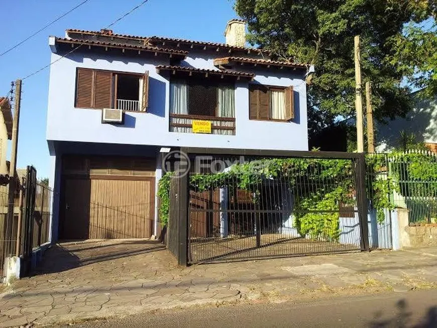 Foto 1 de Casa com 3 Quartos à venda, 432m² em Jardim São Pedro, Porto Alegre