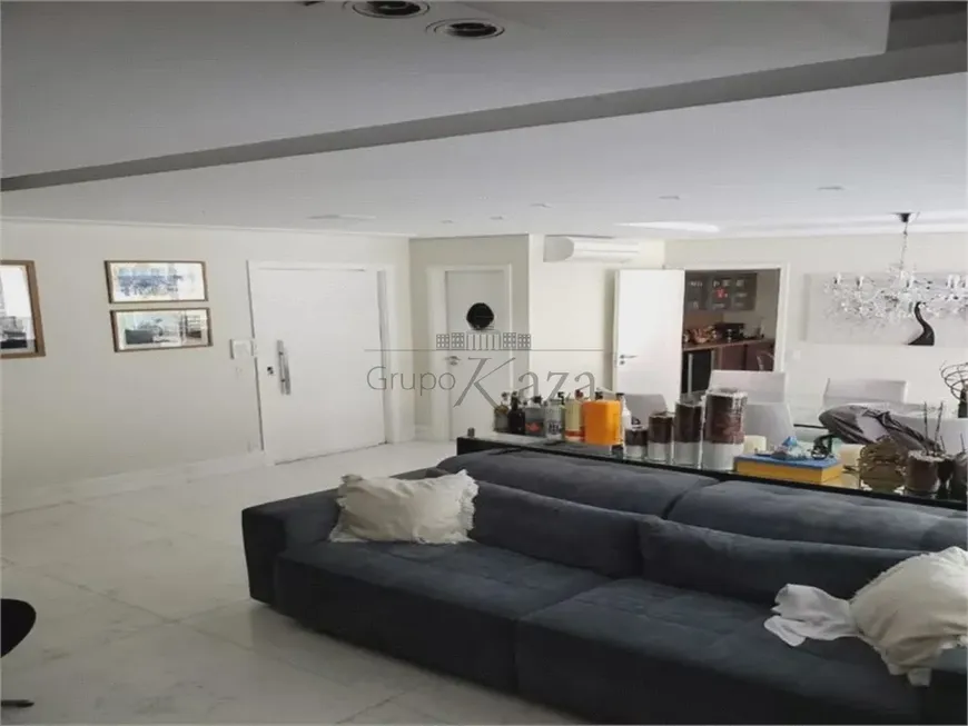 Foto 1 de Apartamento com 4 Quartos à venda, 201m² em Campo Belo, São Paulo