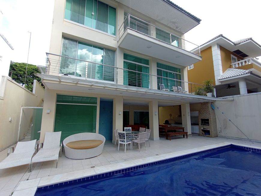 Foto 1 de Casa de Condomínio com 5 Quartos para venda ou aluguel, 750m² em Alphaville I, Salvador