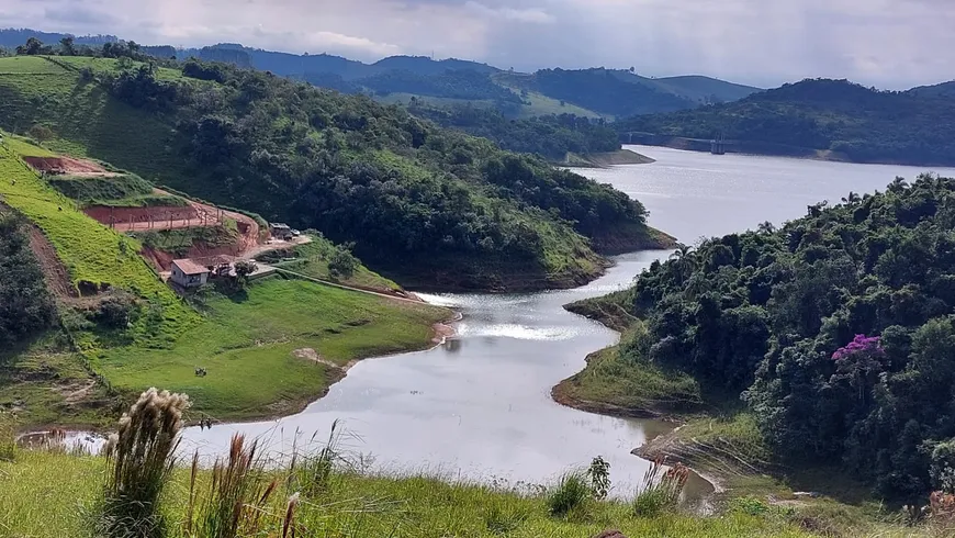 Foto 1 de Fazenda/Sítio com 2 Quartos à venda, 122000m² em Centro, Santa Branca