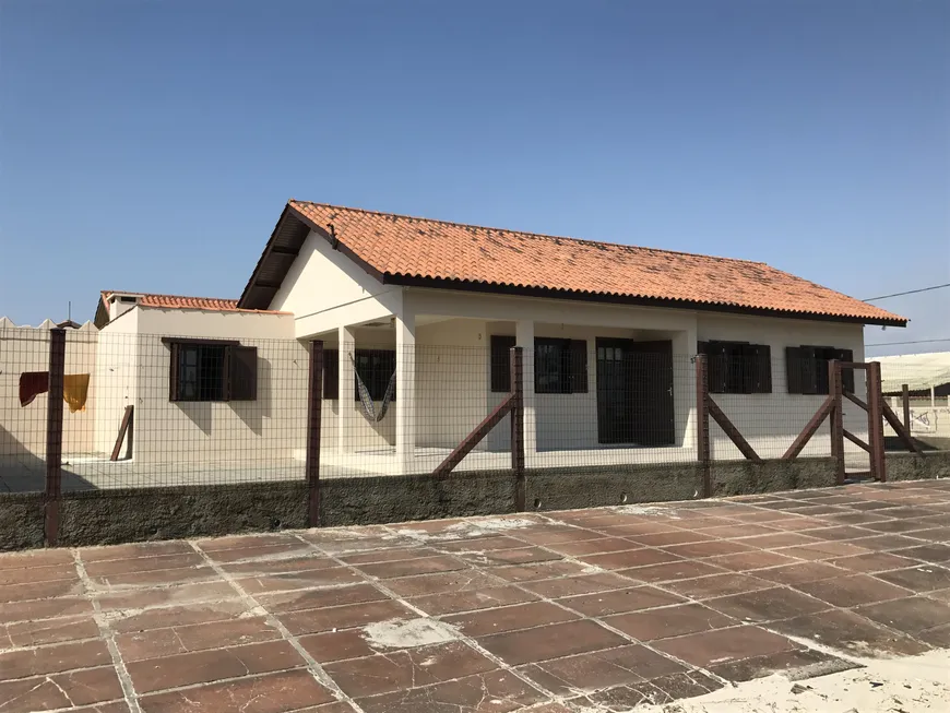 Foto 1 de Casa com 3 Quartos à venda, 120m² em Centro, Cidreira