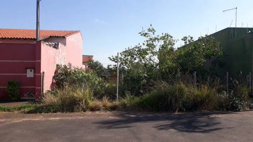 Foto 1 de Lote/Terreno à venda, 345m² em Santa Mônica, Uberlândia