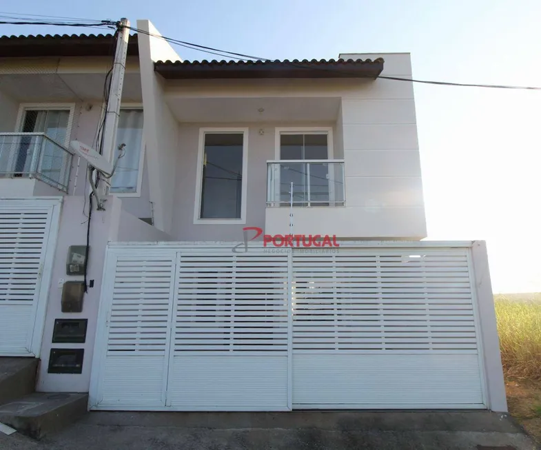 Foto 1 de Casa com 3 Quartos para venda ou aluguel, 127m² em Vale das Palmeiras, Macaé