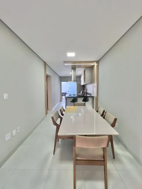 Foto 1 de Casa com 3 Quartos à venda, 105m² em Jardim Califórnia, Cuiabá