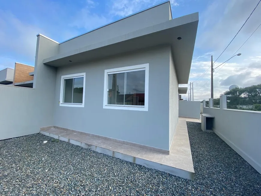 Foto 1 de Casa com 2 Quartos à venda, 54m² em Meia Praia, Navegantes