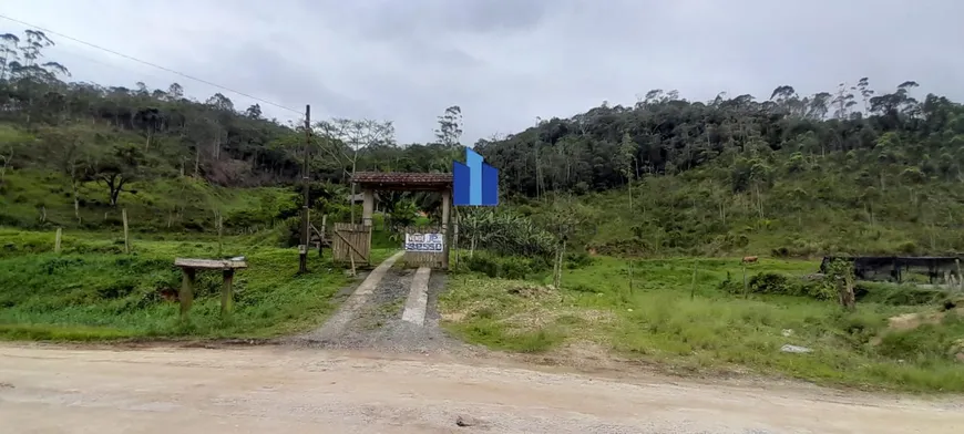 Foto 1 de Fazenda/Sítio com 2 Quartos à venda, 809000m² em , Garuva