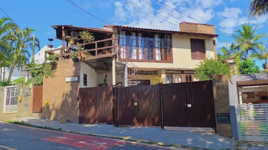 Foto 1 de Prédio Comercial com 14 Quartos à venda, 560m² em Canasvieiras, Florianópolis