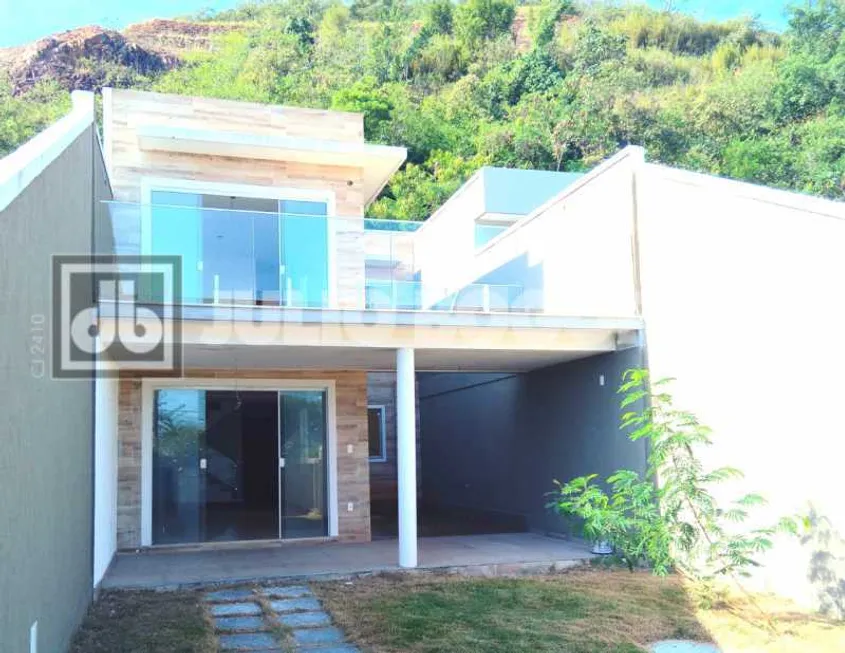 Foto 1 de Casa de Condomínio com 4 Quartos à venda, 165m² em Pechincha, Rio de Janeiro