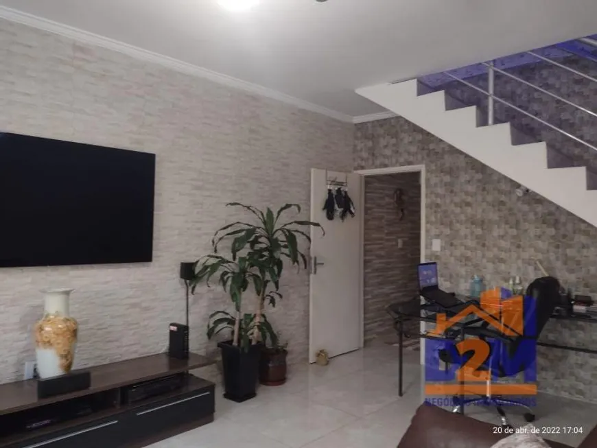 Foto 1 de Sobrado com 3 Quartos à venda, 160m² em Vila Yolanda, Osasco