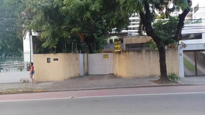 Foto 1 de Imóvel Comercial com 4 Quartos para alugar, 200m² em Casa Forte, Recife