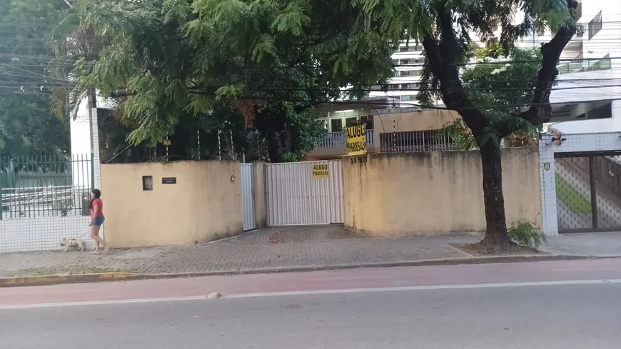 Foto 1 de Imóvel Comercial com 4 Quartos para alugar, 220m² em Casa Forte, Recife