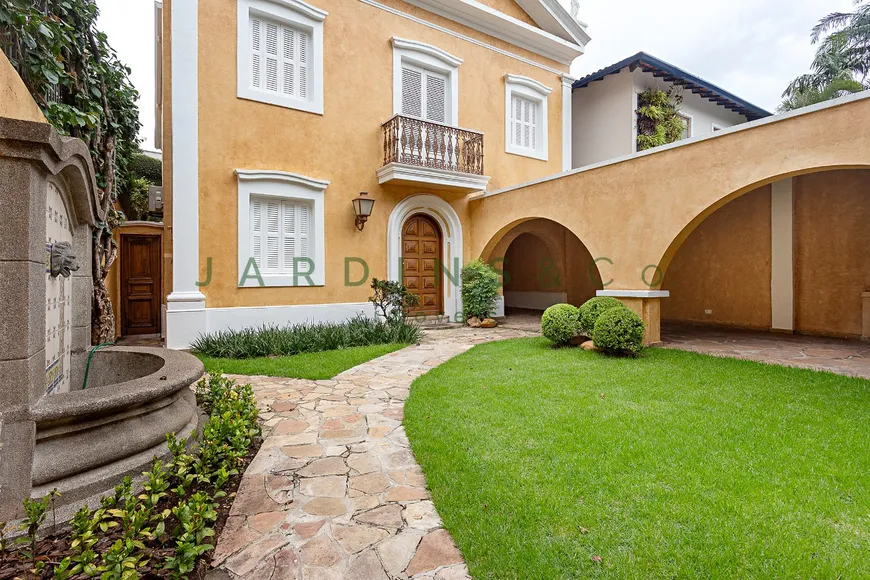 Foto 1 de Casa com 3 Quartos para venda ou aluguel, 300m² em Jardim Europa, São Paulo