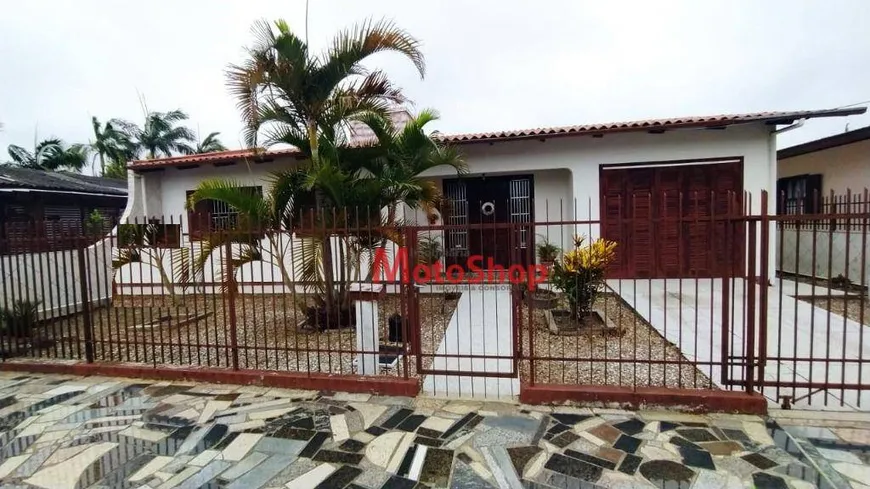 Foto 1 de Casa com 3 Quartos à venda, 360m² em Cidade Alta, Araranguá