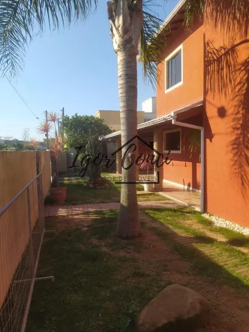 Foto 1 de Casa com 3 Quartos à venda, 400m² em Ribanceira, Imbituba