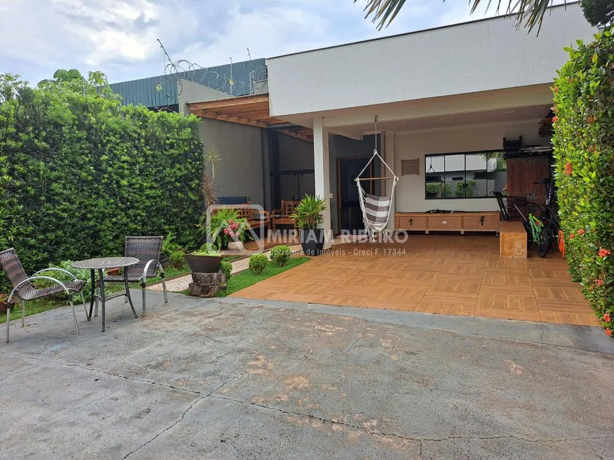 Foto 1 de Casa de Condomínio com 3 Quartos à venda, 127m² em Jardim São Jorge, Londrina