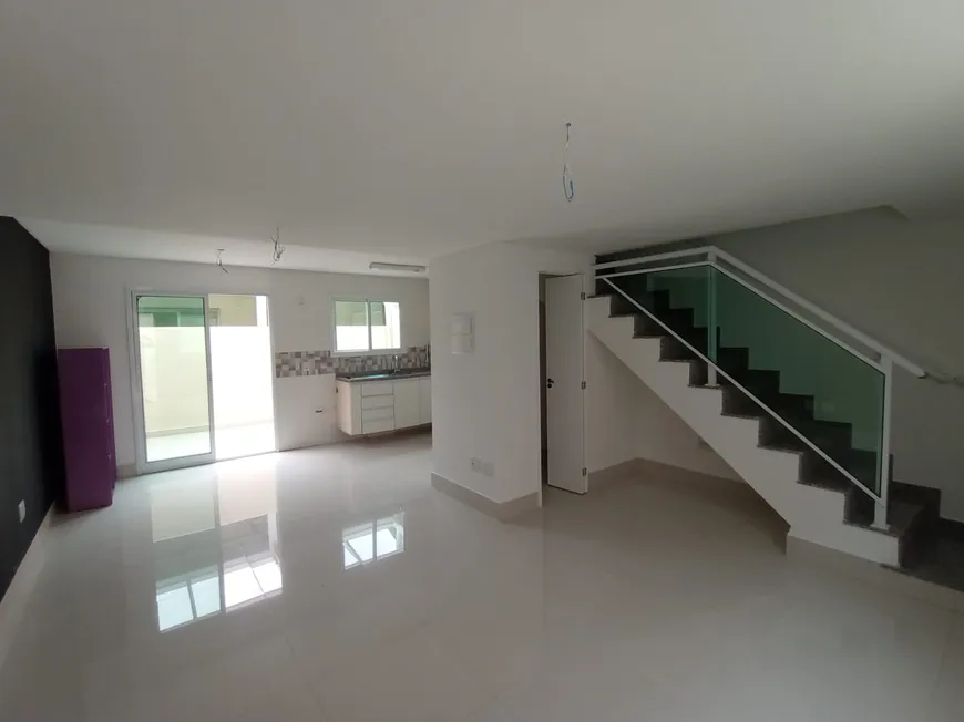 Foto 1 de Casa de Condomínio com 3 Quartos à venda, 86m² em Vila Mangalot, São Paulo